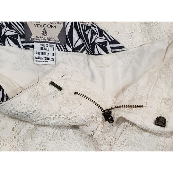 Volcom Ivory Cream White Floral Lace Overlay Shorty Shorts - Picture 4 of 7